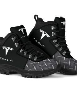 Tesla Alpine Boots